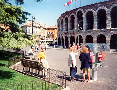 Piazza Br & Arena